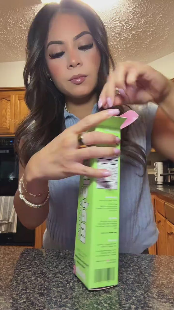 Customer unboxing Poda matcha paste at home